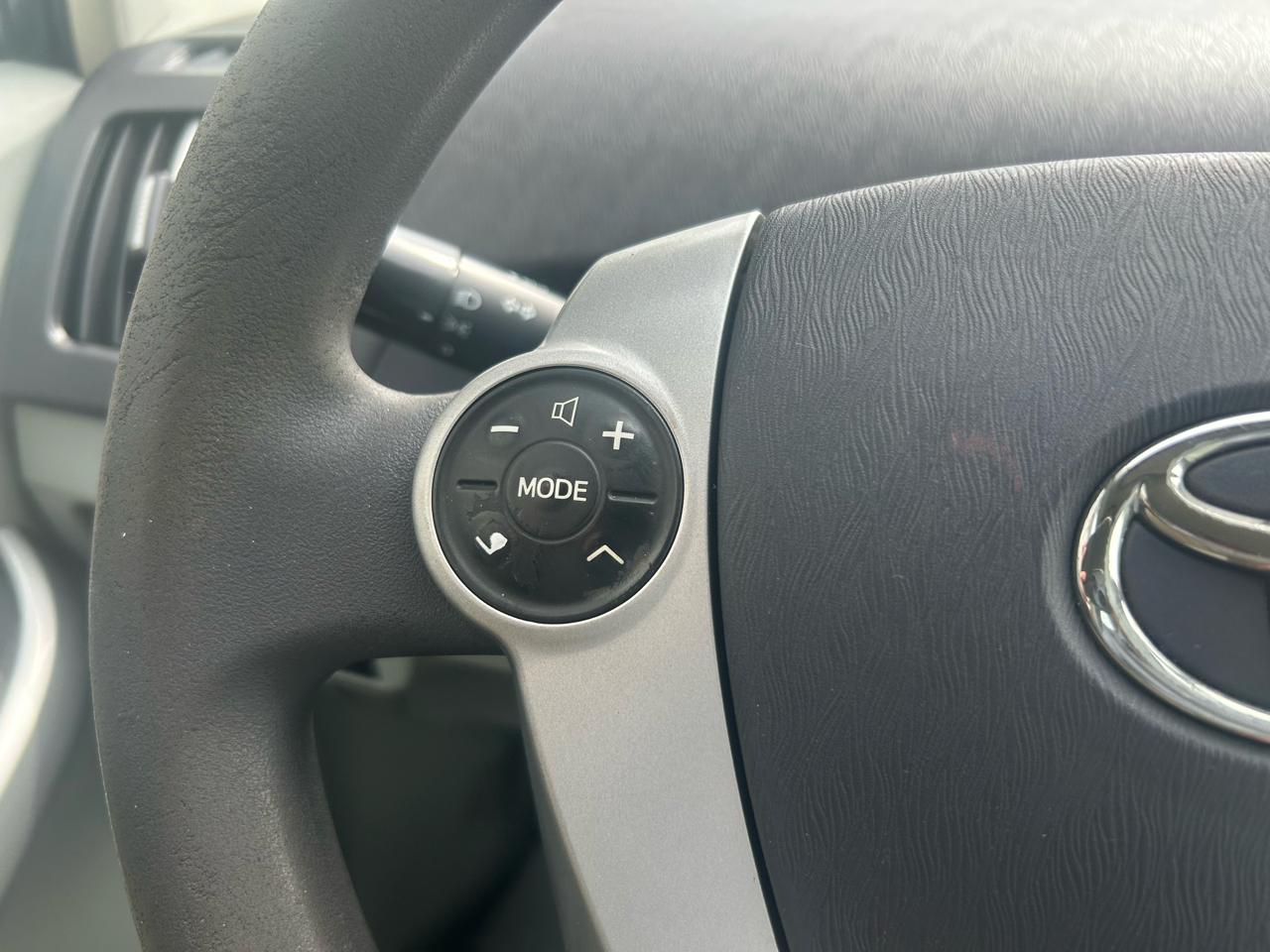 Toyota Prius 5dr HB III (Natl) 2011