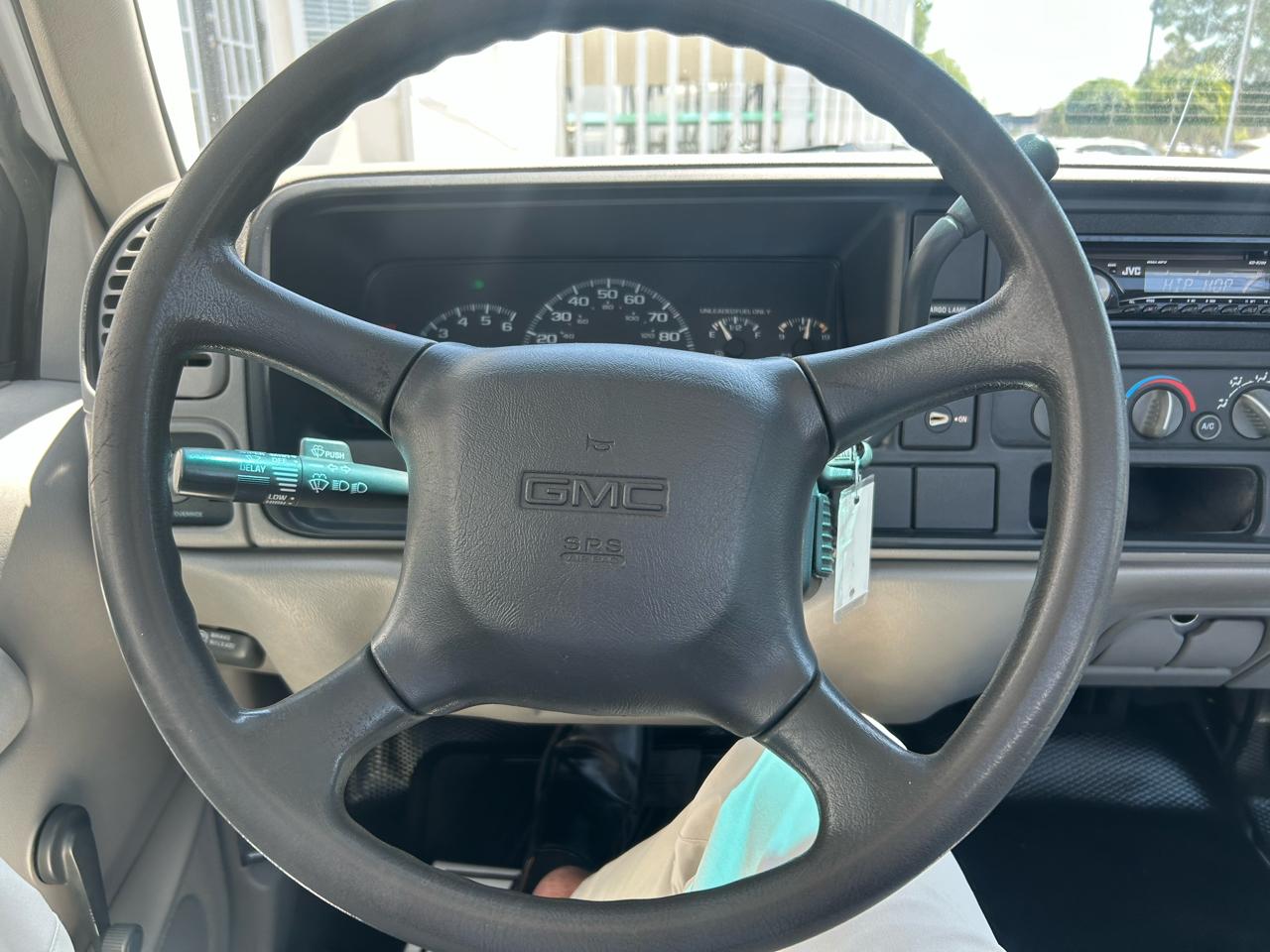GMC Sierra 1500 Special Reg Cab 131.5" WB 1998