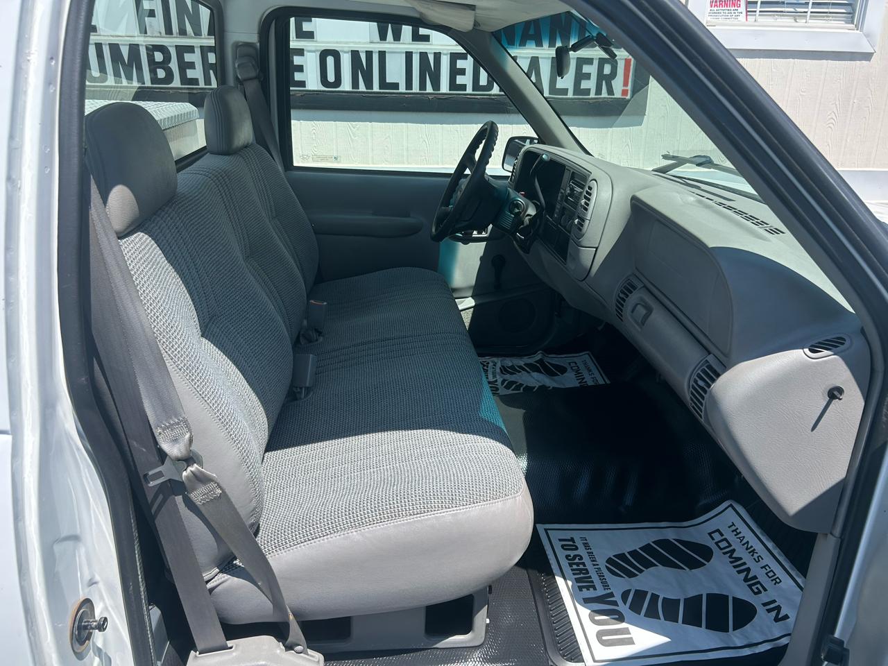 GMC Sierra 1500 Special Reg Cab 131.5" WB 1998