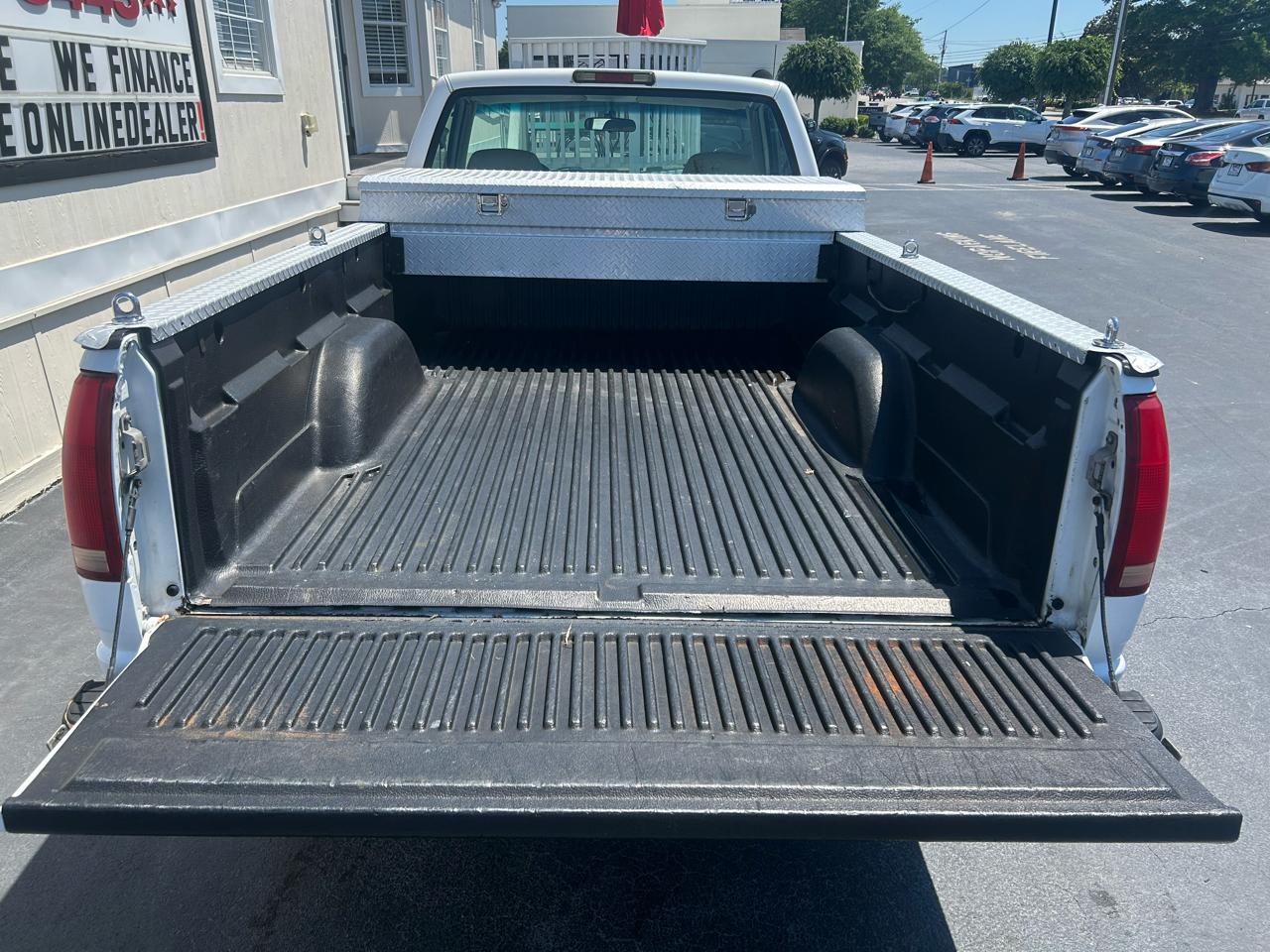 GMC Sierra 1500 Special Reg Cab 131.5" WB 1998