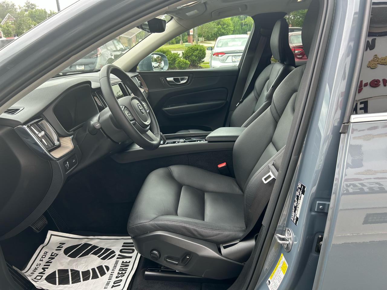 Volvo XC60 B5 AWD Momentum 2022