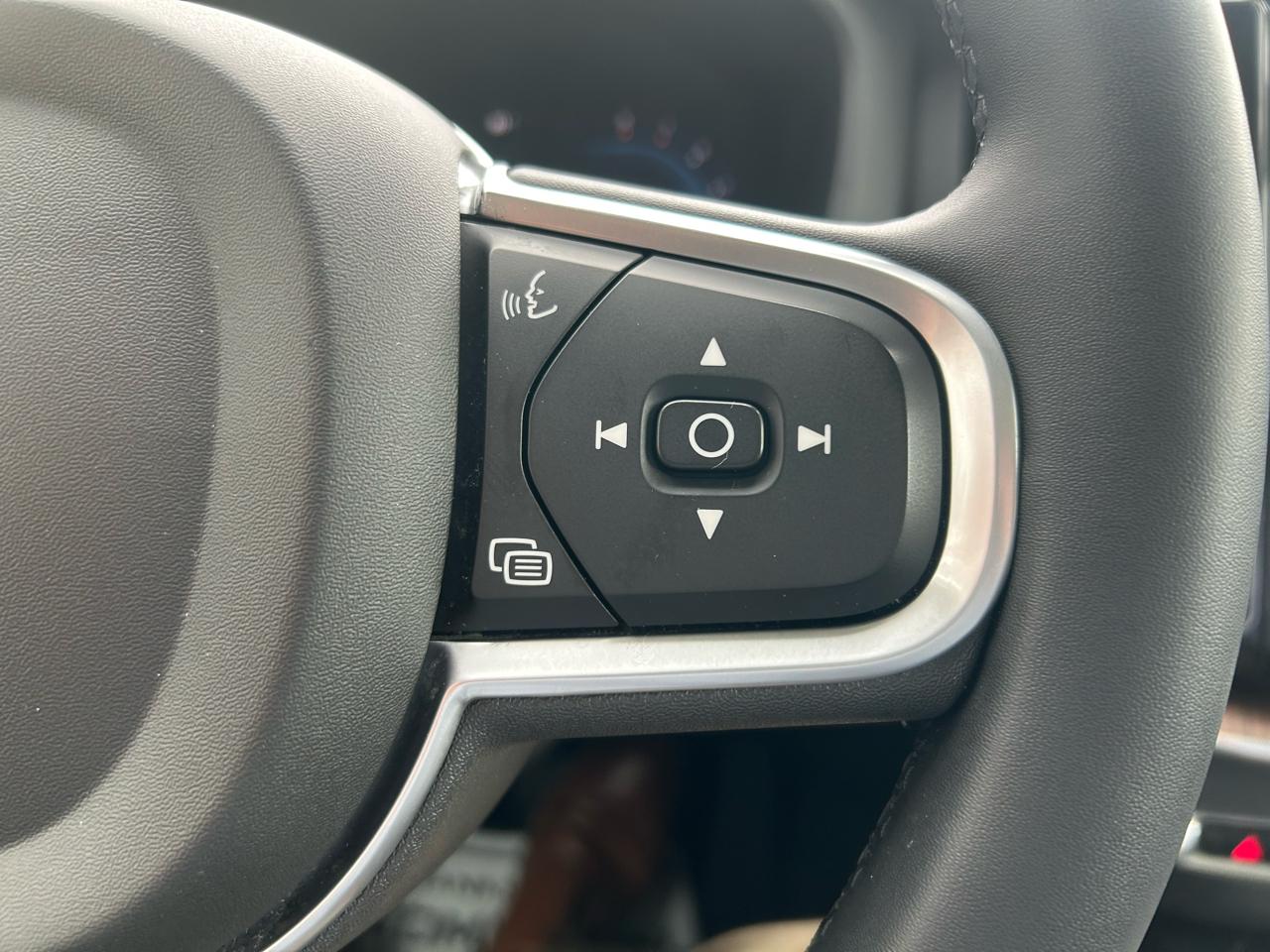 Volvo XC60 B5 AWD Momentum 2022