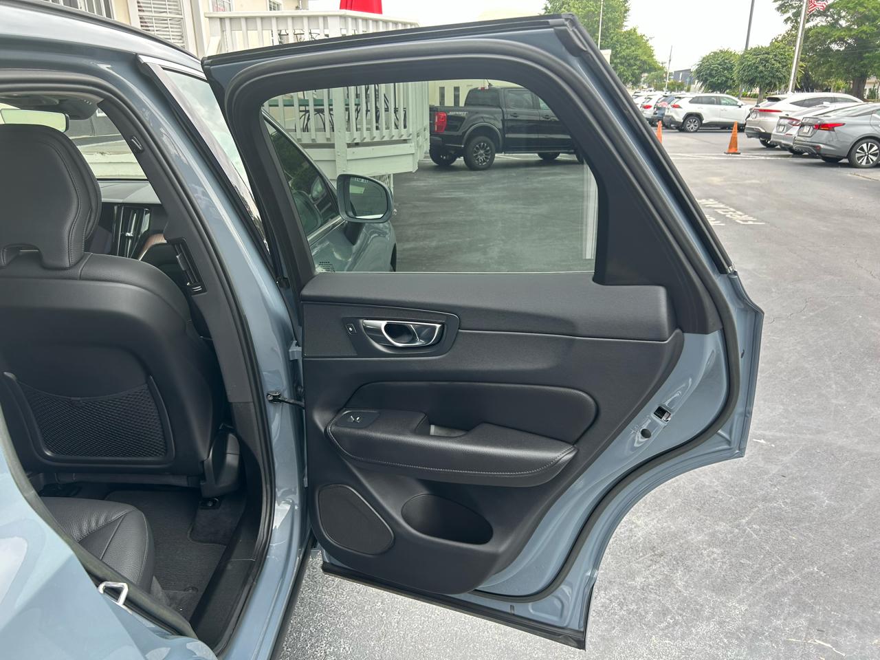 Volvo XC60 B5 AWD Momentum 2022