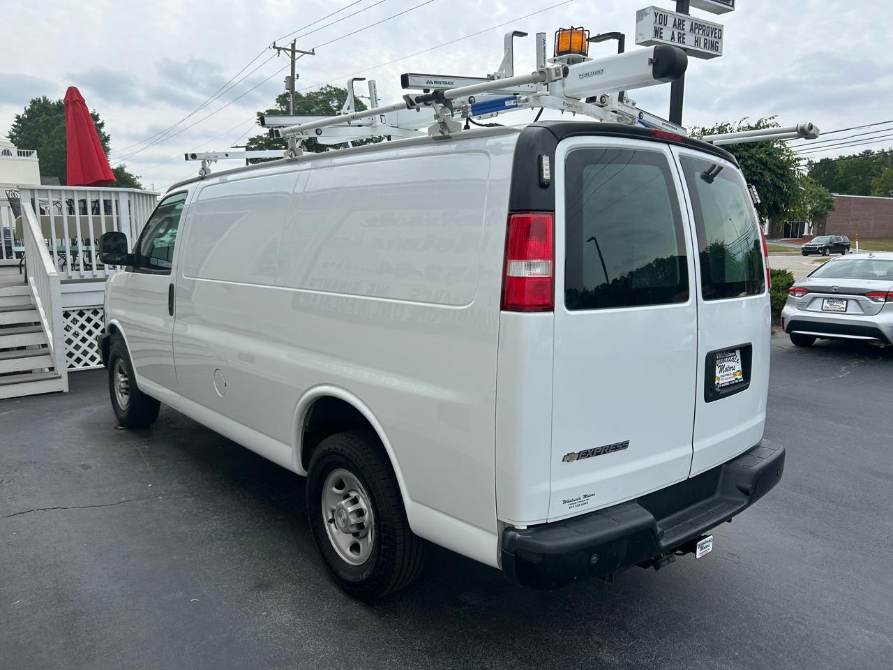 Chevrolet Express Cargo Van RWD 2500 135" 2019
