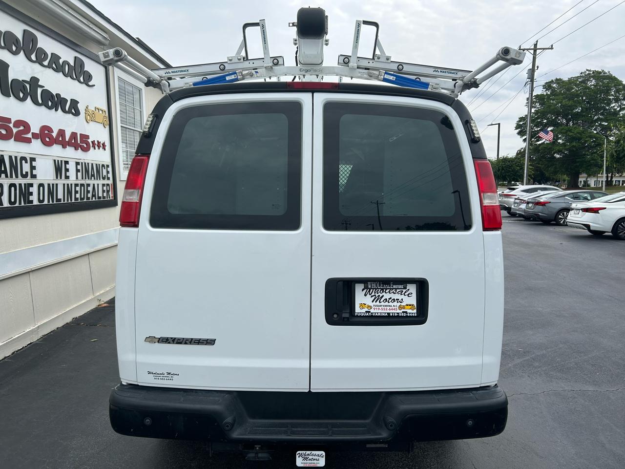 Chevrolet Express Cargo Van RWD 2500 135" 2019