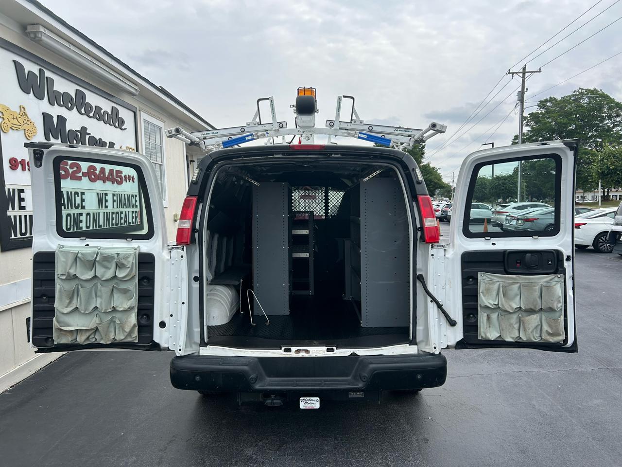 Chevrolet Express Cargo Van RWD 2500 135" 2019