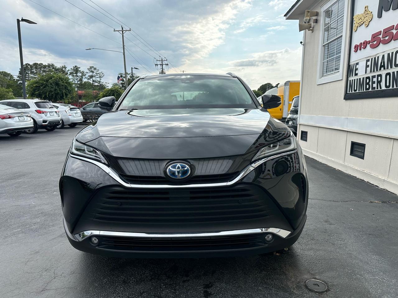 Toyota Venza Nightshade AWD (Natl) 2024