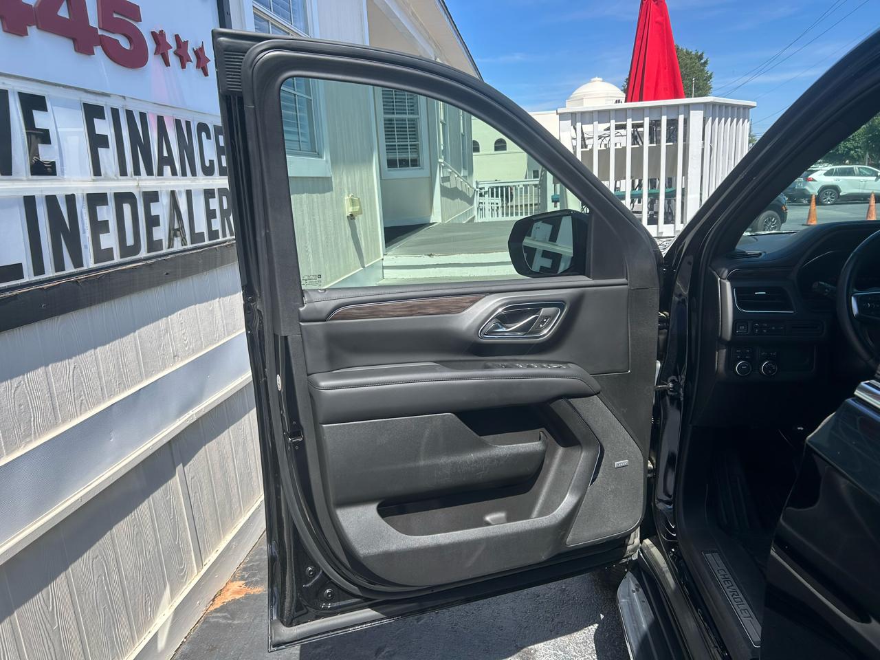 Chevrolet Tahoe 4WD 4dr LT 2022