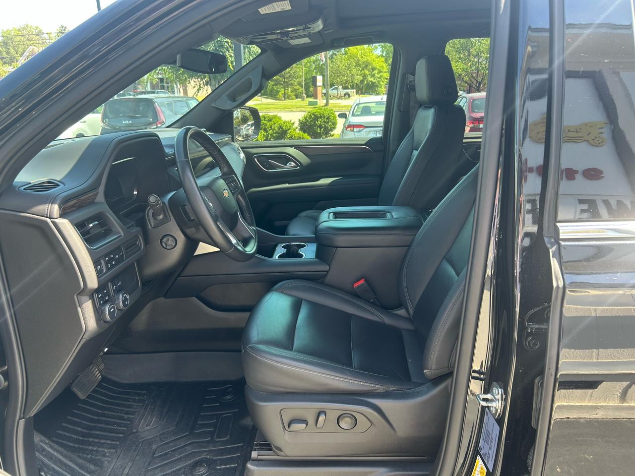 Chevrolet Tahoe 4WD 4dr LT 2022