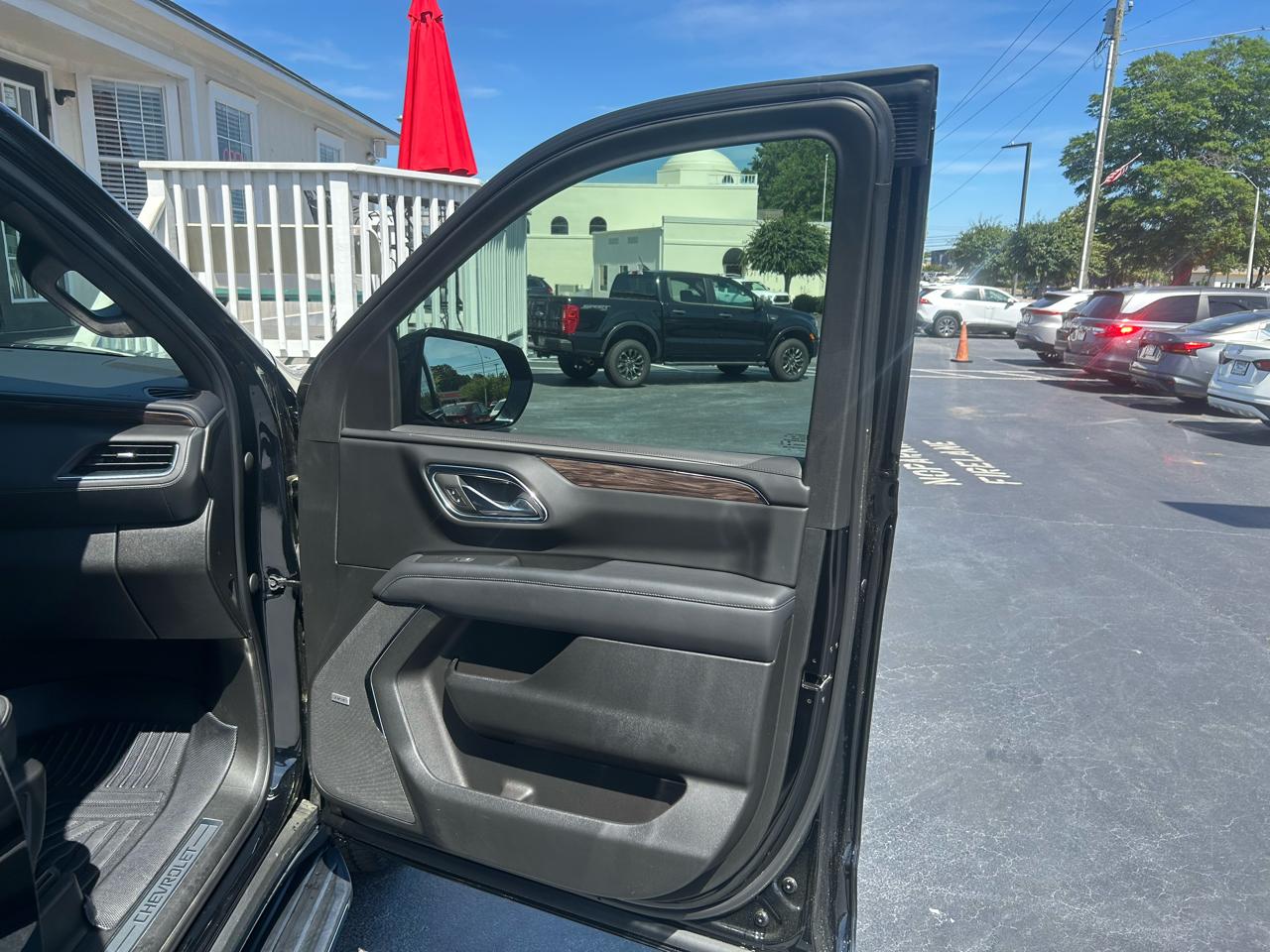 Chevrolet Tahoe 4WD 4dr LT 2022