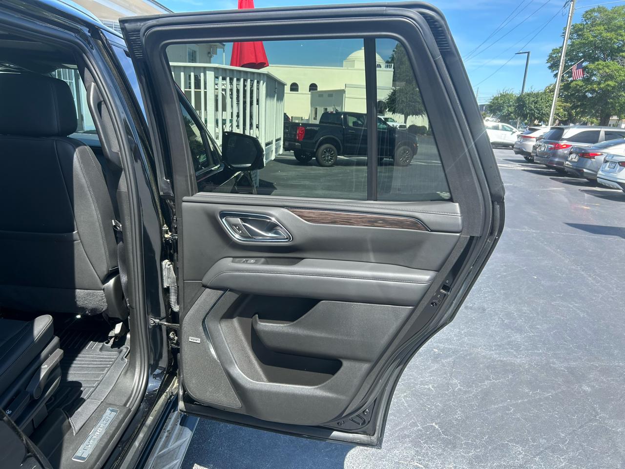 Chevrolet Tahoe 4WD 4dr LT 2022