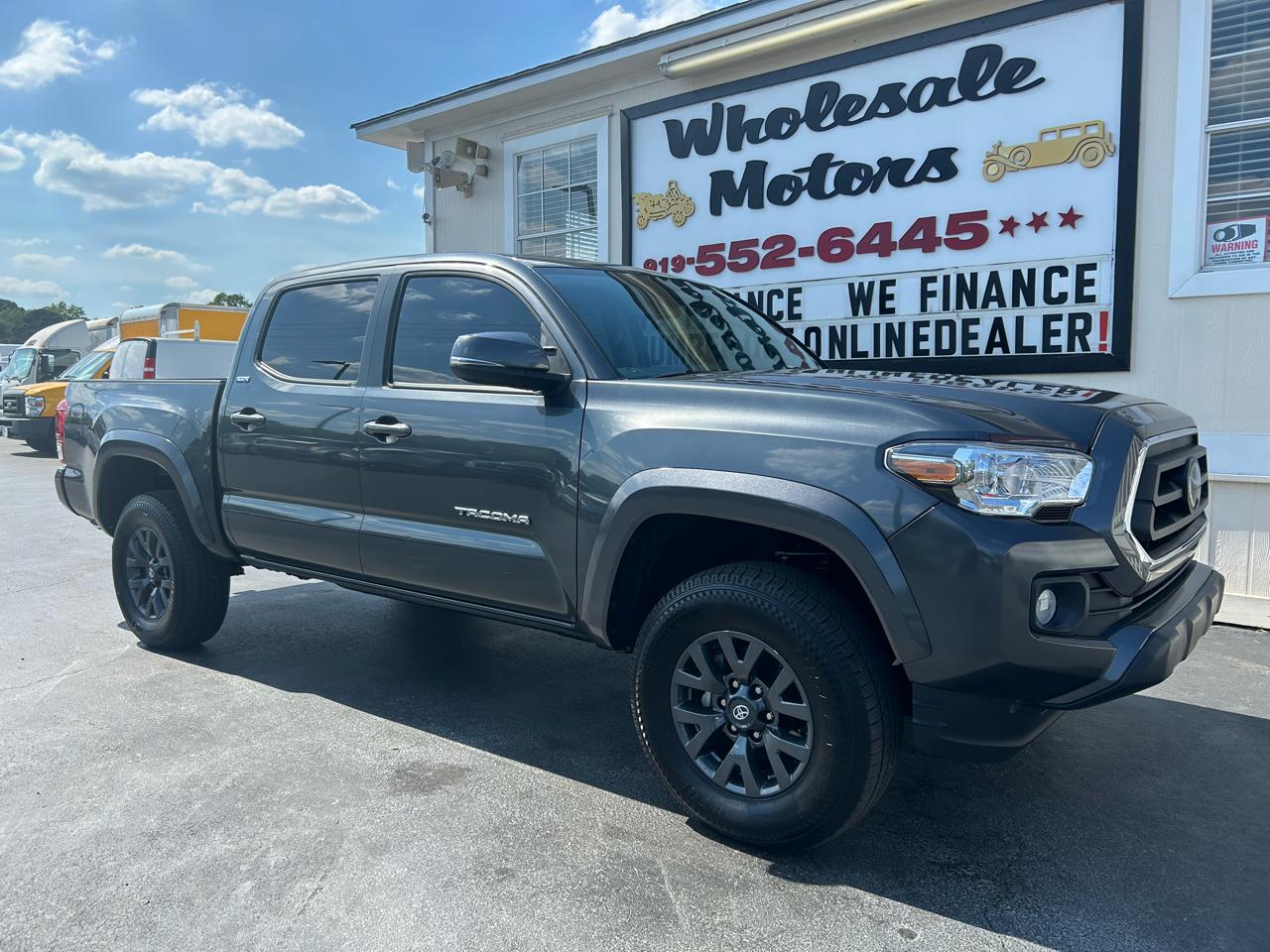 Toyota Tacoma SR5 V6 2023