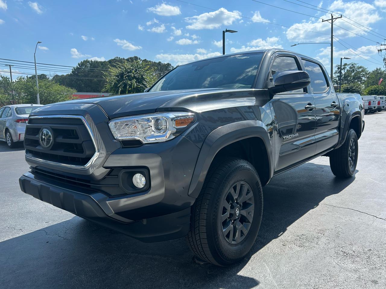 Toyota Tacoma SR5 V6 2023