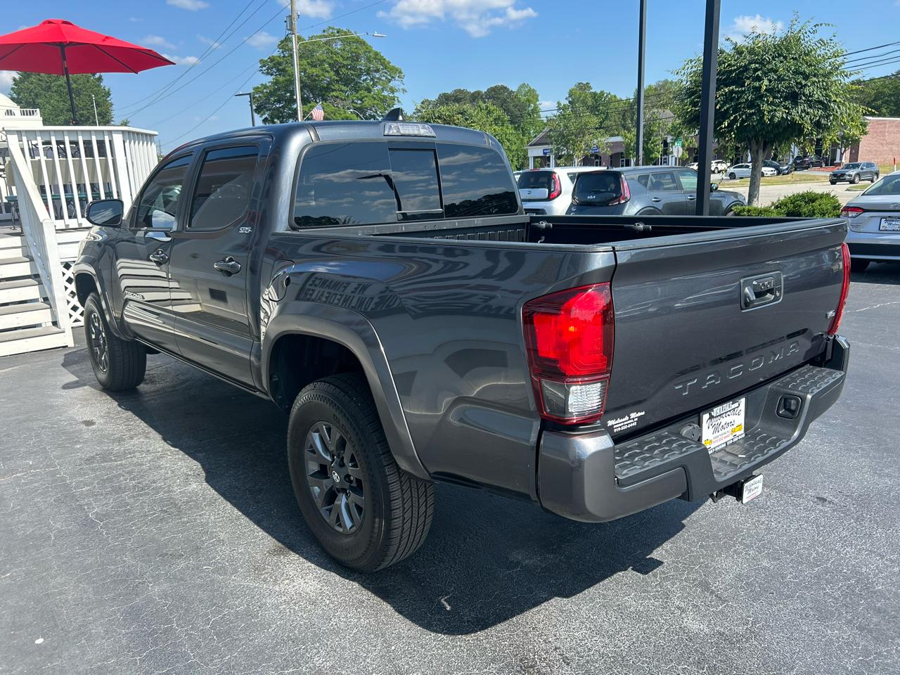 Toyota Tacoma SR5 V6 2023