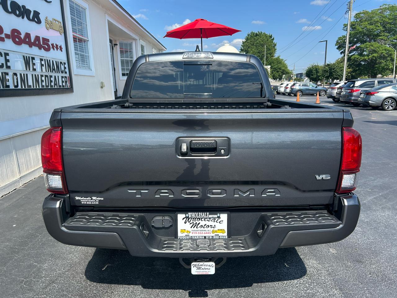 Toyota Tacoma SR5 V6 2023