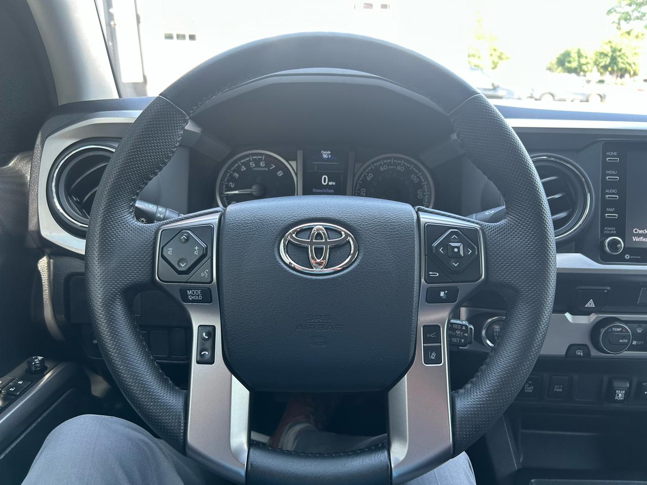 Toyota Tacoma SR5 V6 2023