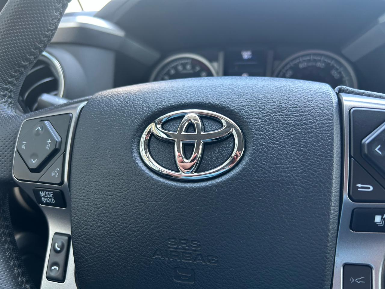 Toyota Tacoma SR5 V6 2023