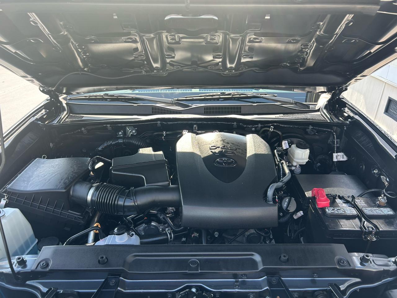 Toyota Tacoma SR5 V6 2023