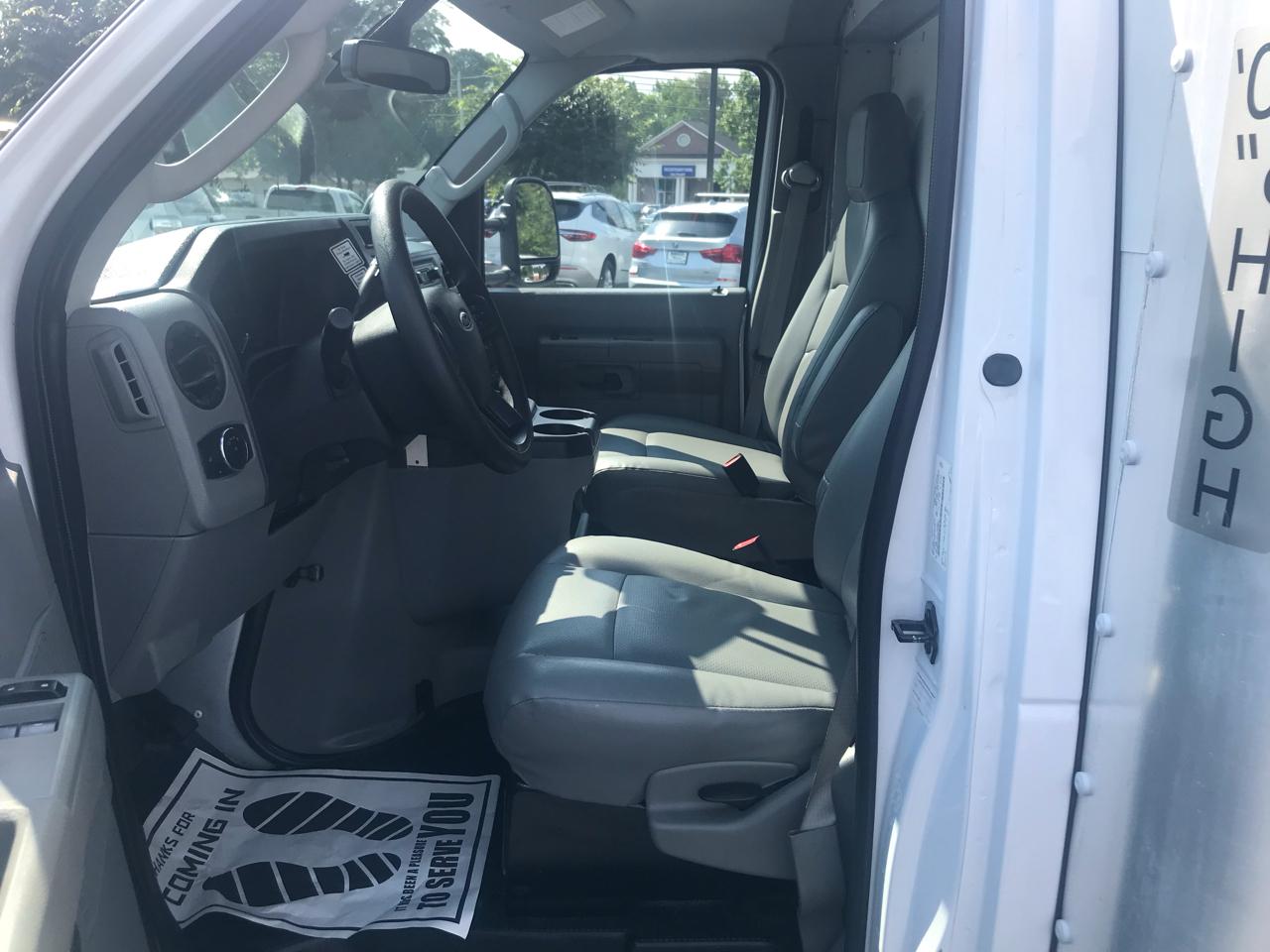 Ford E-350 Super Duty E-350 Super Duty 2022