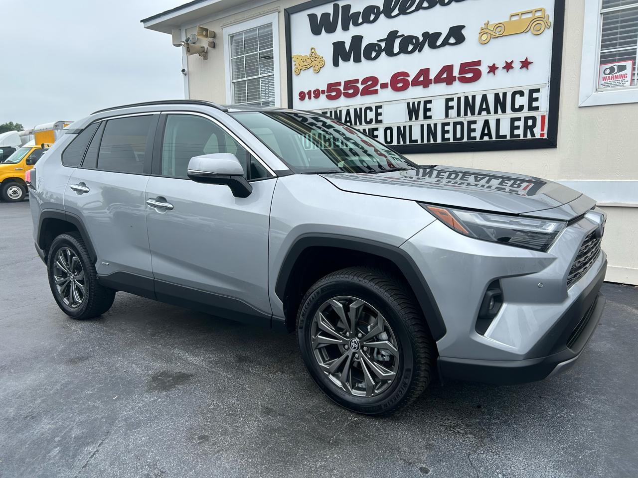 Toyota RAV4 Hybrid Limited AWD (Natl) 2023