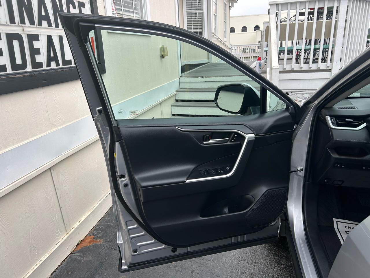 Toyota RAV4 Hybrid Limited AWD (Natl) 2023
