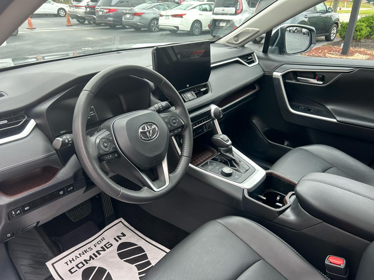 Toyota RAV4 Hybrid Limited AWD (Natl) 2023