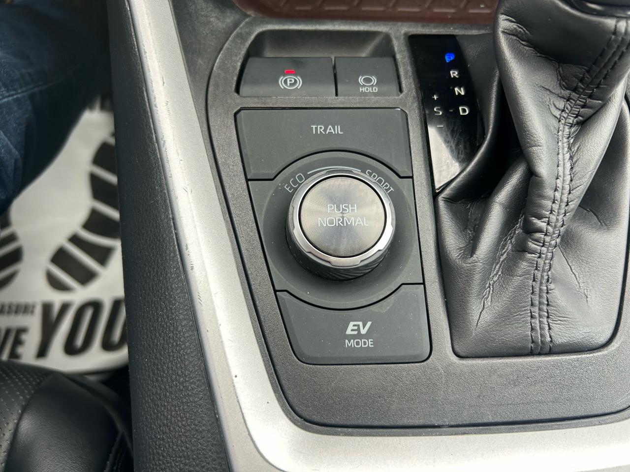 Toyota RAV4 Hybrid Limited AWD (Natl) 2023