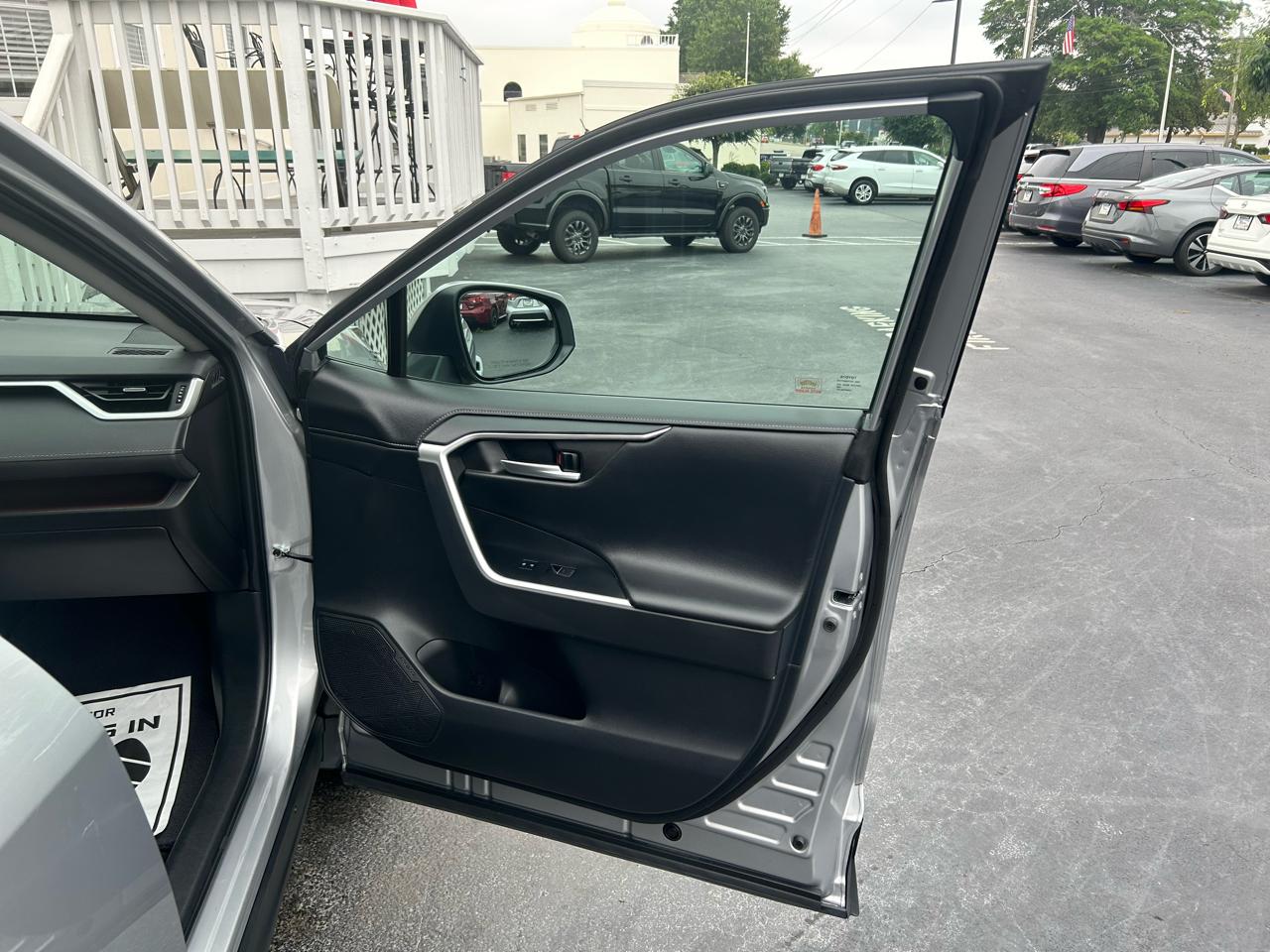 Toyota RAV4 Hybrid Limited AWD (Natl) 2023