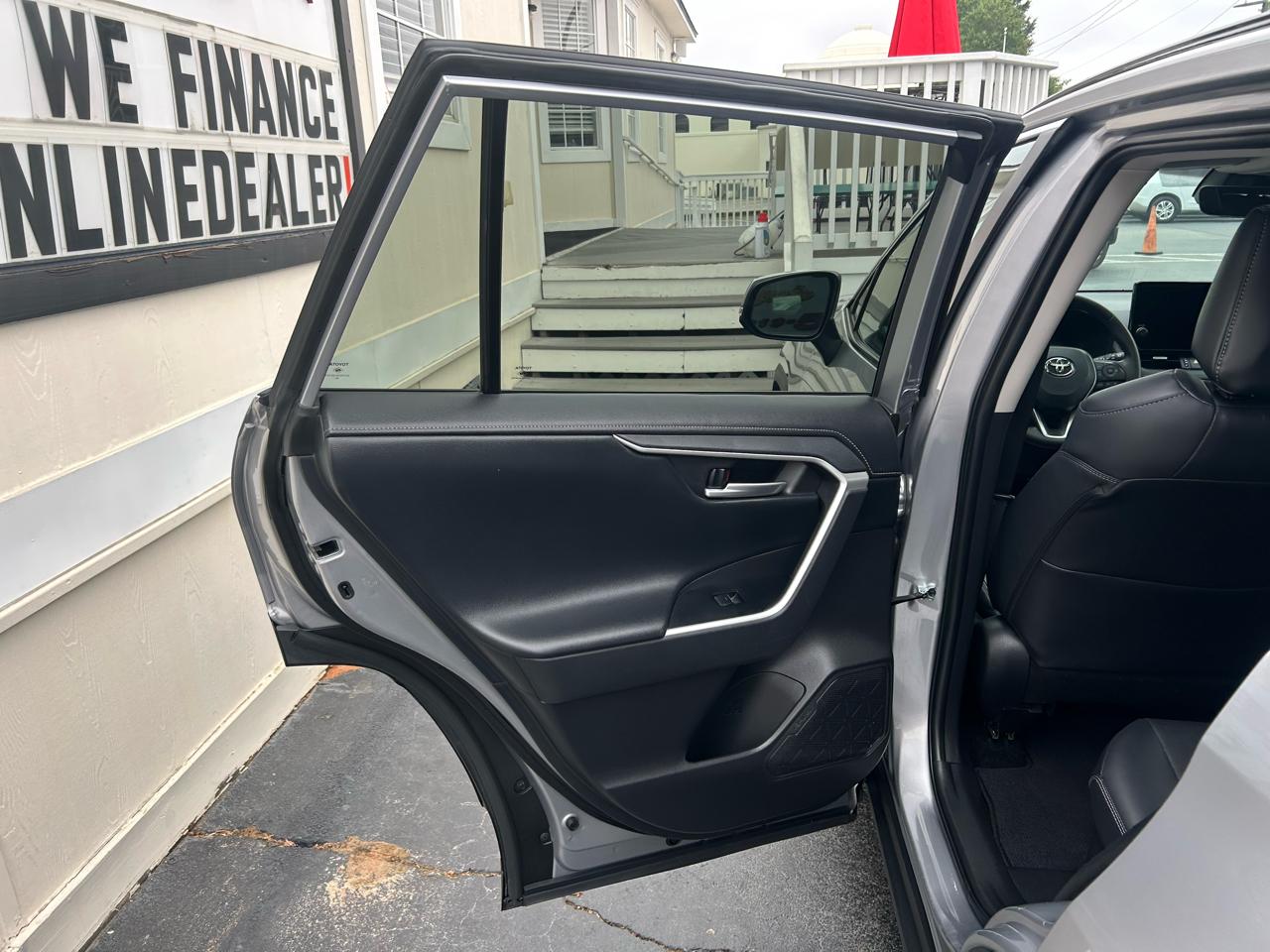 Toyota RAV4 Hybrid Limited AWD (Natl) 2023