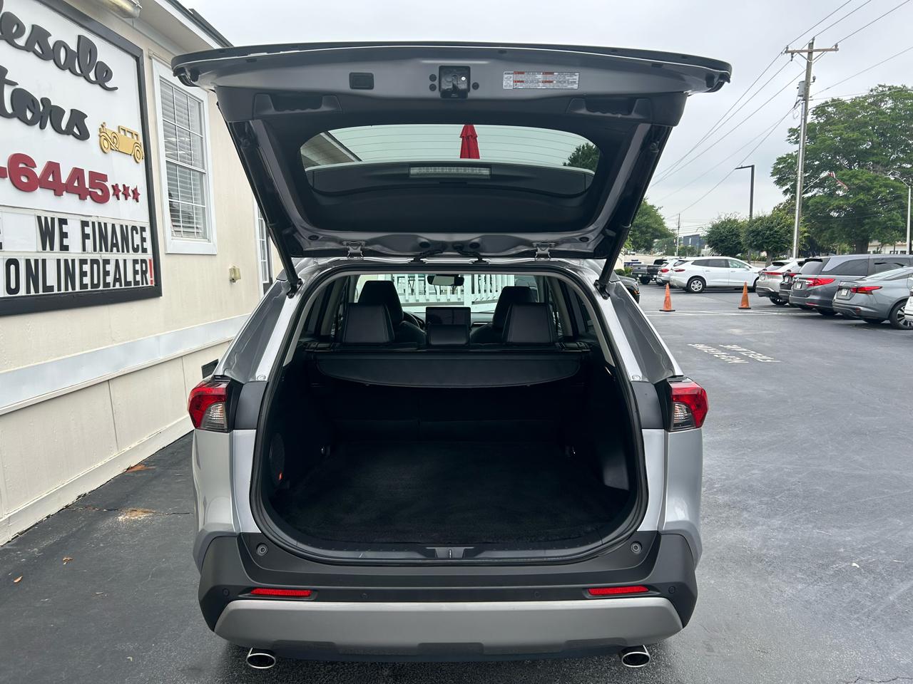 Toyota RAV4 Hybrid Limited AWD (Natl) 2023