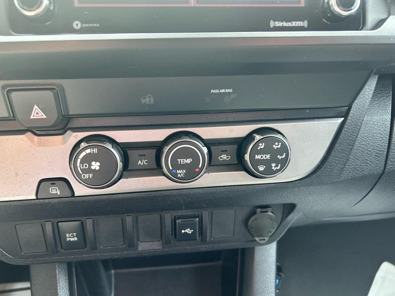 Toyota Tacoma 2WD SR Access Cab 6' Bed I4 AT (Natl) 2020