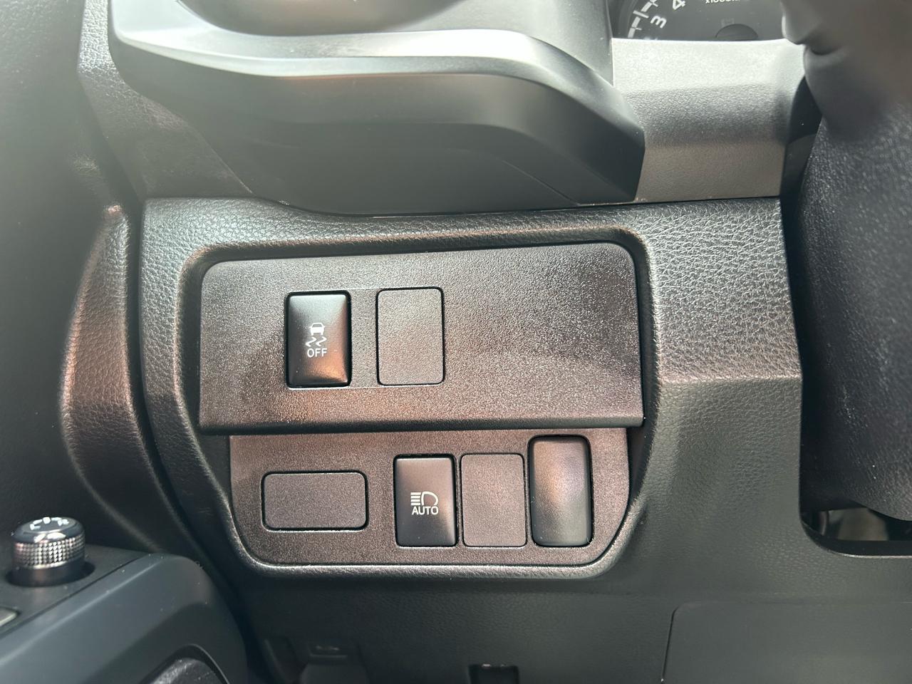 Toyota Tacoma 2WD SR Access Cab 6' Bed I4 AT (Natl) 2020