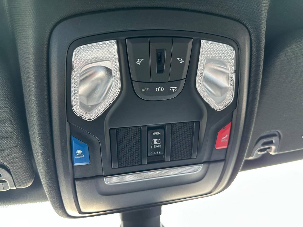 RAM 1500 Big Horn 4x2 Quad Cab 6'4" Box 2022