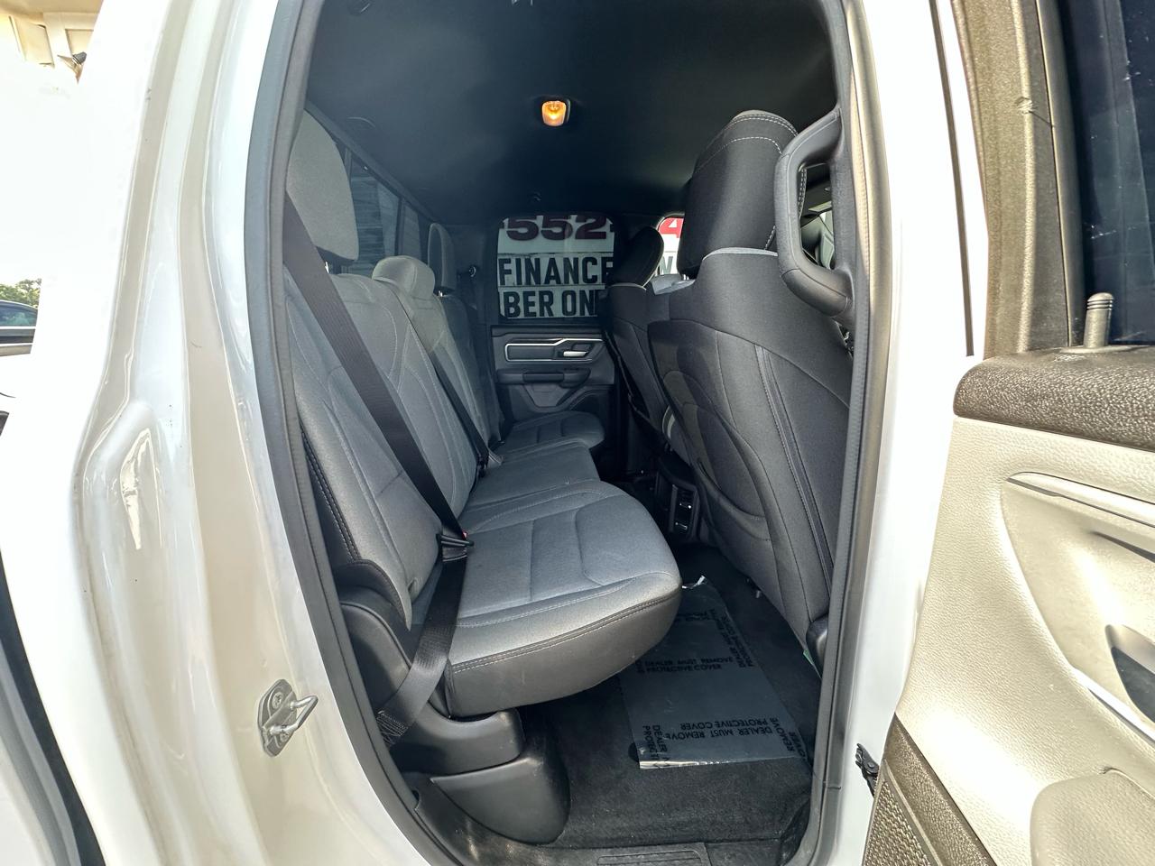 RAM 1500 Big Horn 4x2 Quad Cab 6'4" Box 2022