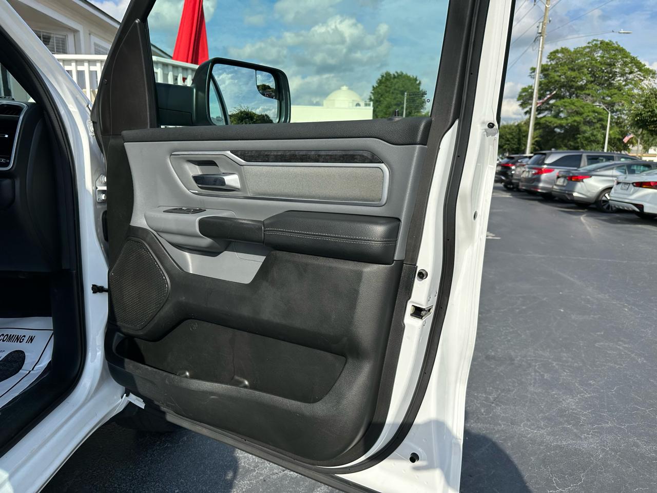 RAM 1500 Big Horn 4x2 Quad Cab 6'4" Box 2022