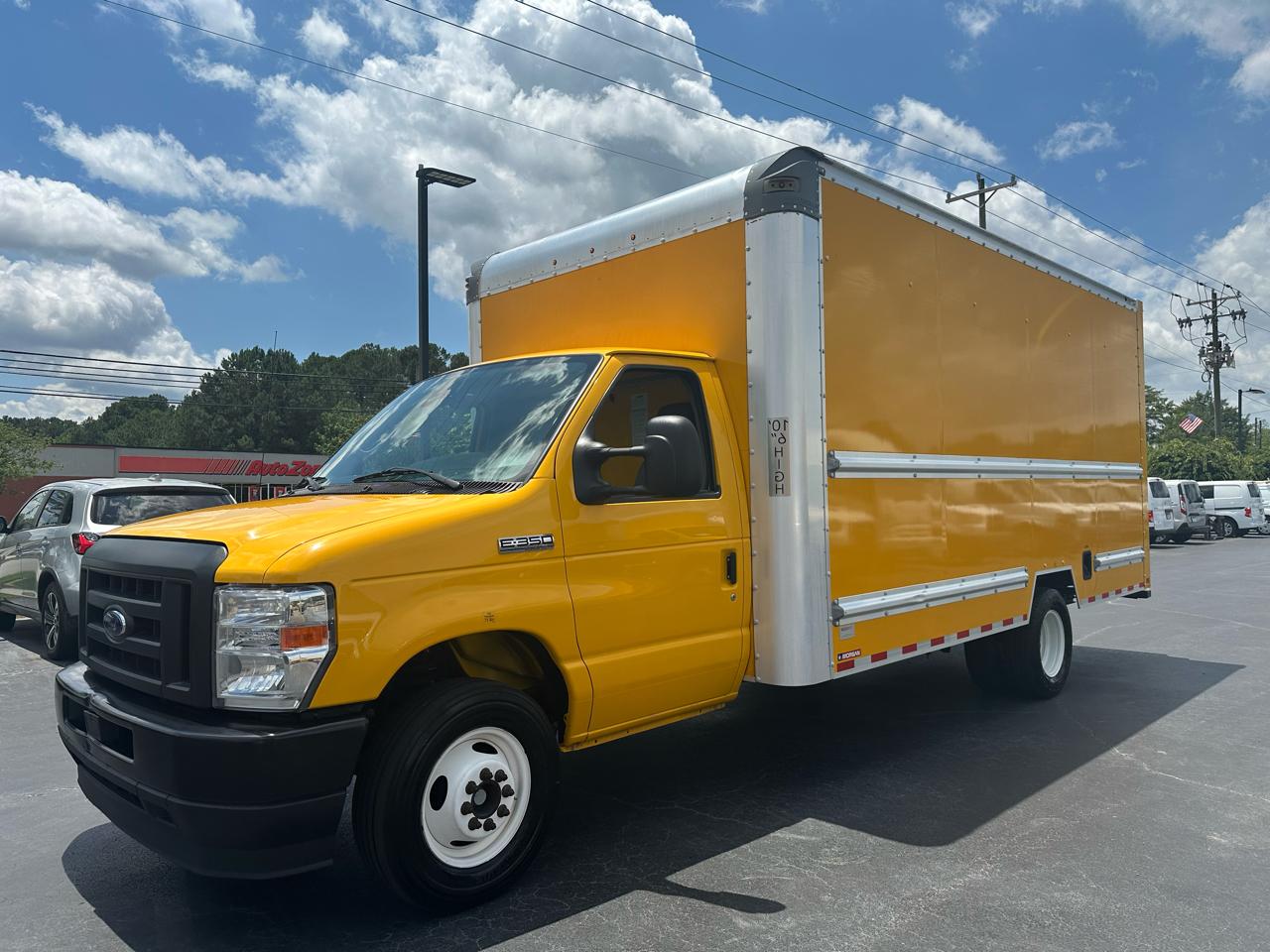 Ford E-Series Cutaway E-350 SRW 138" WB 2022