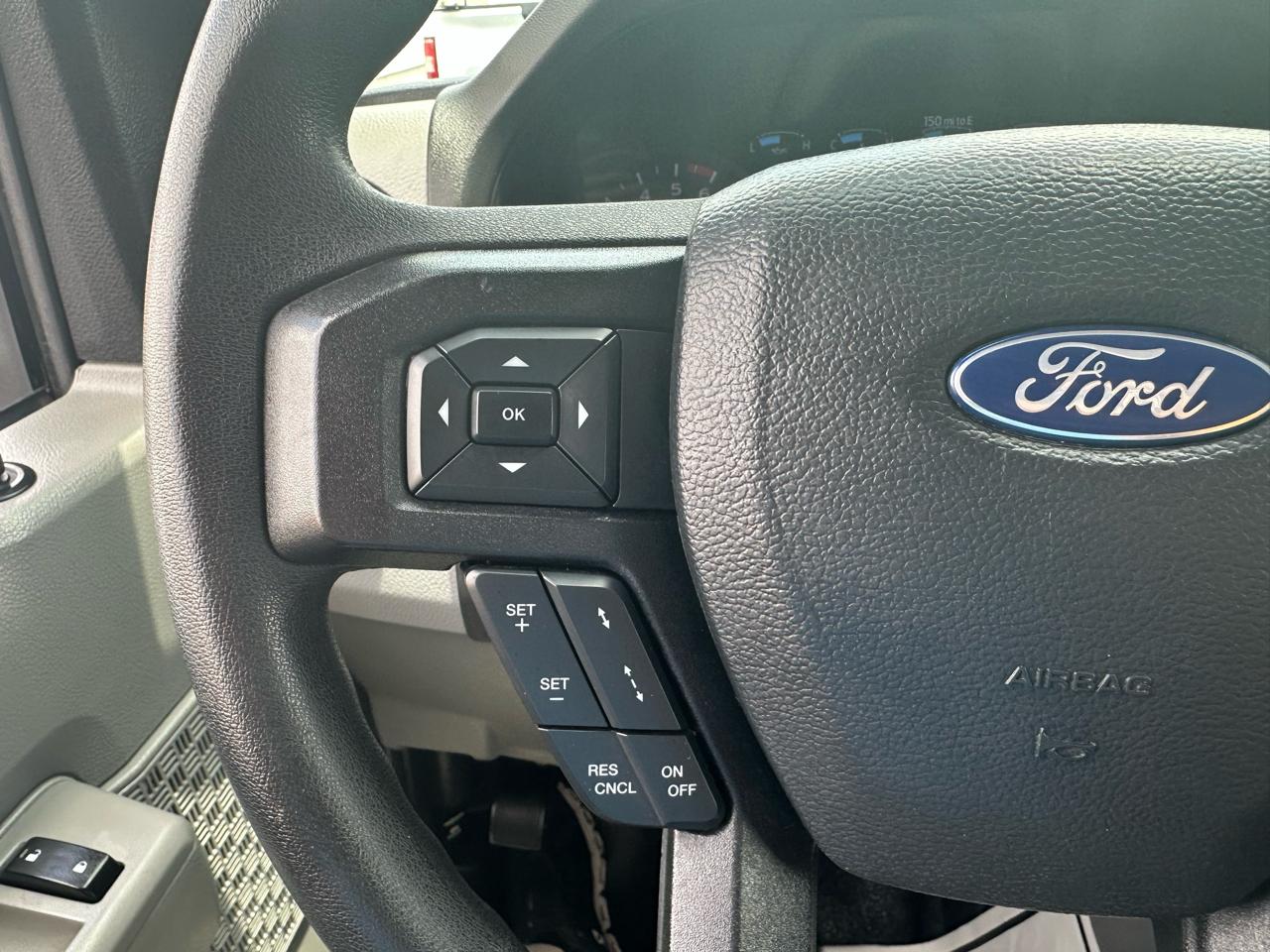 Ford E-Series Cutaway E-350 SRW 138" WB 2022