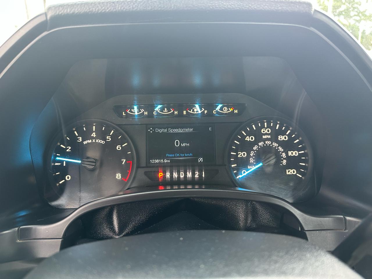Ford F-150 XLT 4WD Reg Cab 8' Box 2020