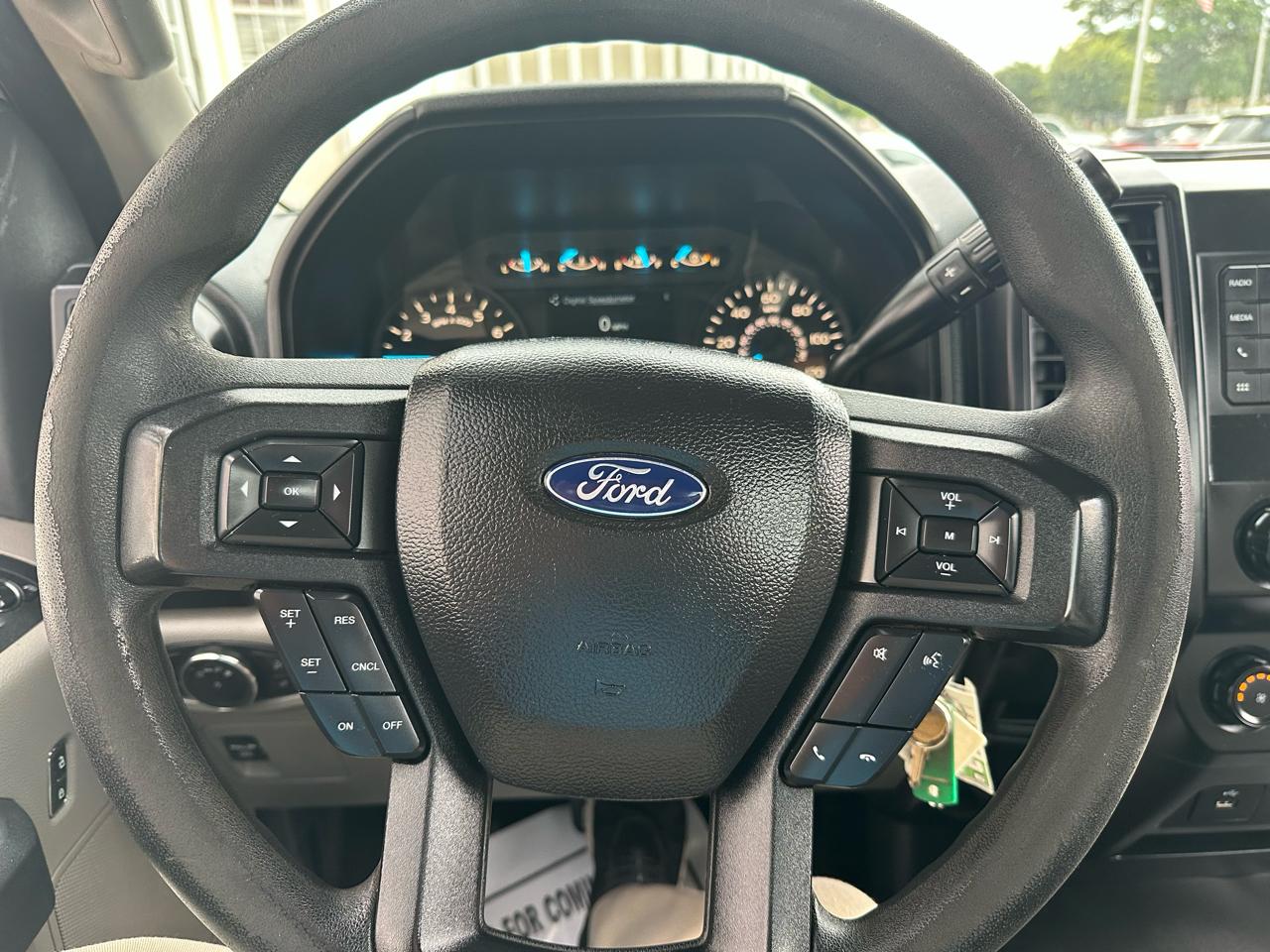 Ford F-150 XLT 4WD Reg Cab 8' Box 2020