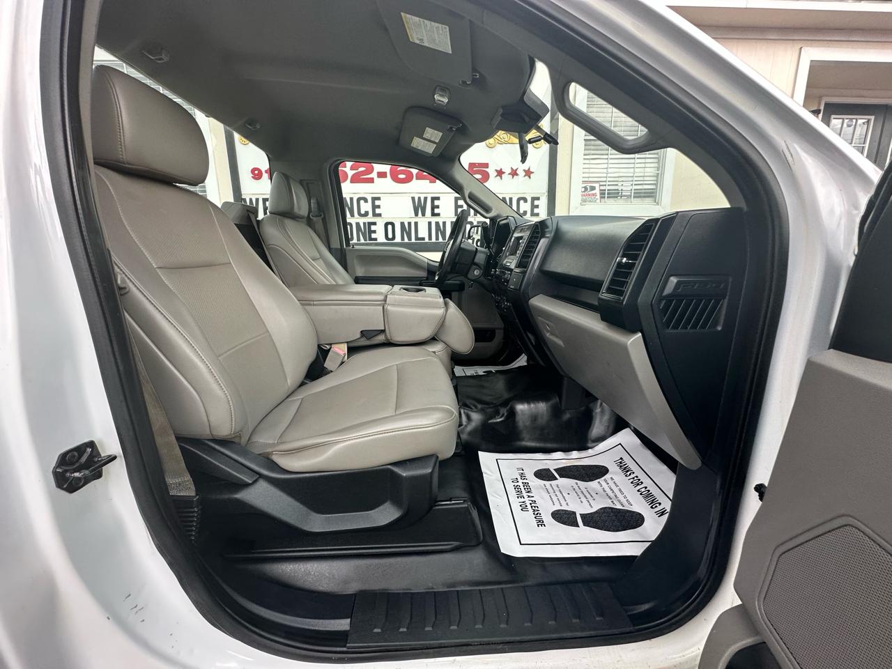 Ford F-150 XLT 4WD Reg Cab 8' Box 2020