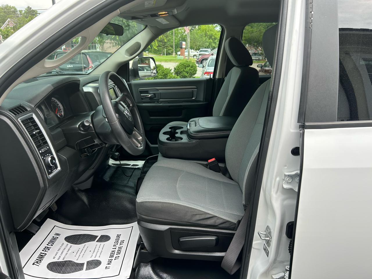 RAM 1500 Classic SLT 4x4 Crew Cab 5'7" Box 2021
