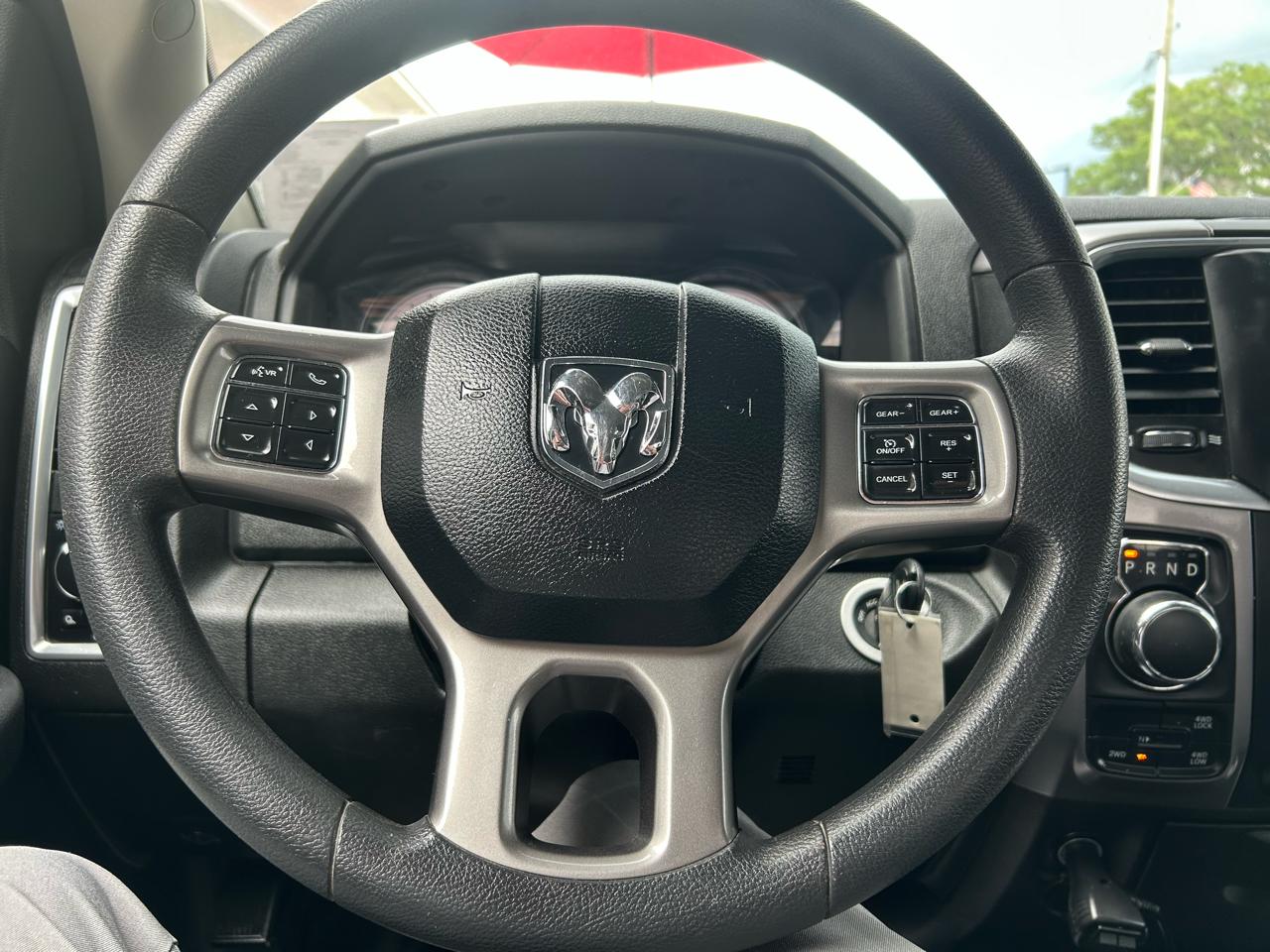 RAM 1500 Classic SLT 4x4 Crew Cab 5'7" Box 2021