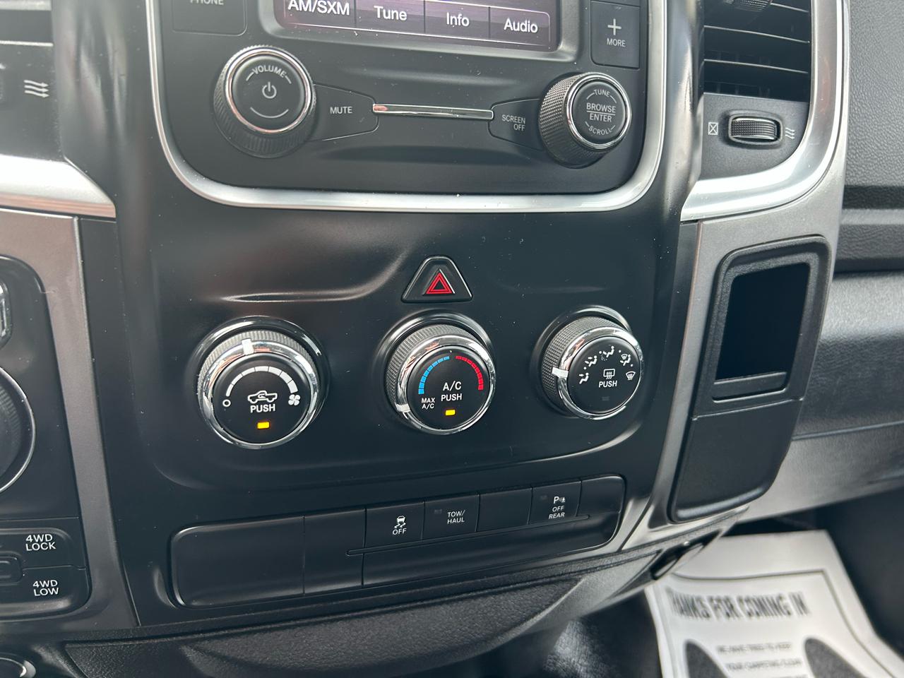 RAM 1500 Classic SLT 4x4 Crew Cab 5'7" Box 2021