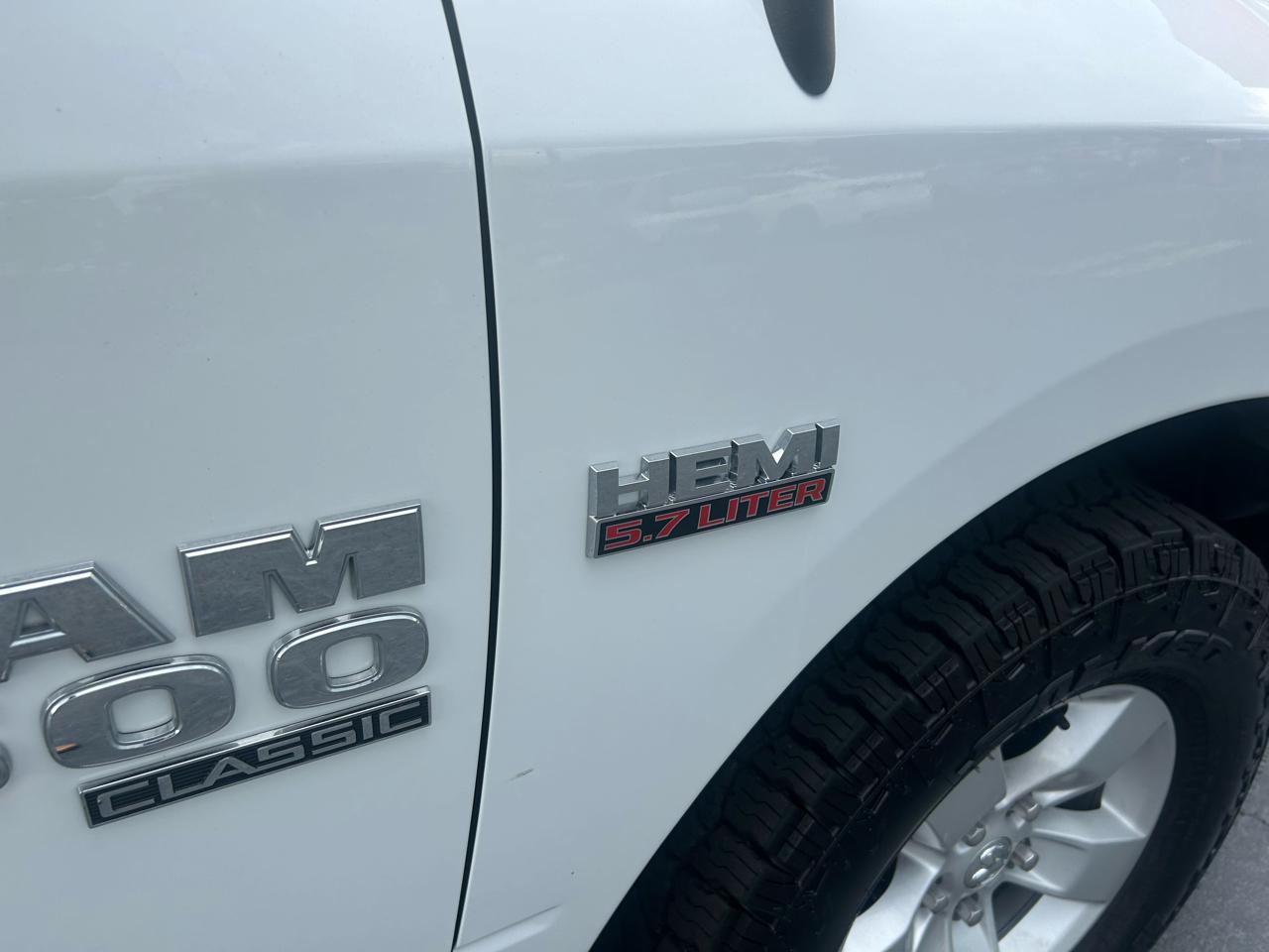 RAM 1500 Classic SLT 4x4 Crew Cab 5'7" Box 2021