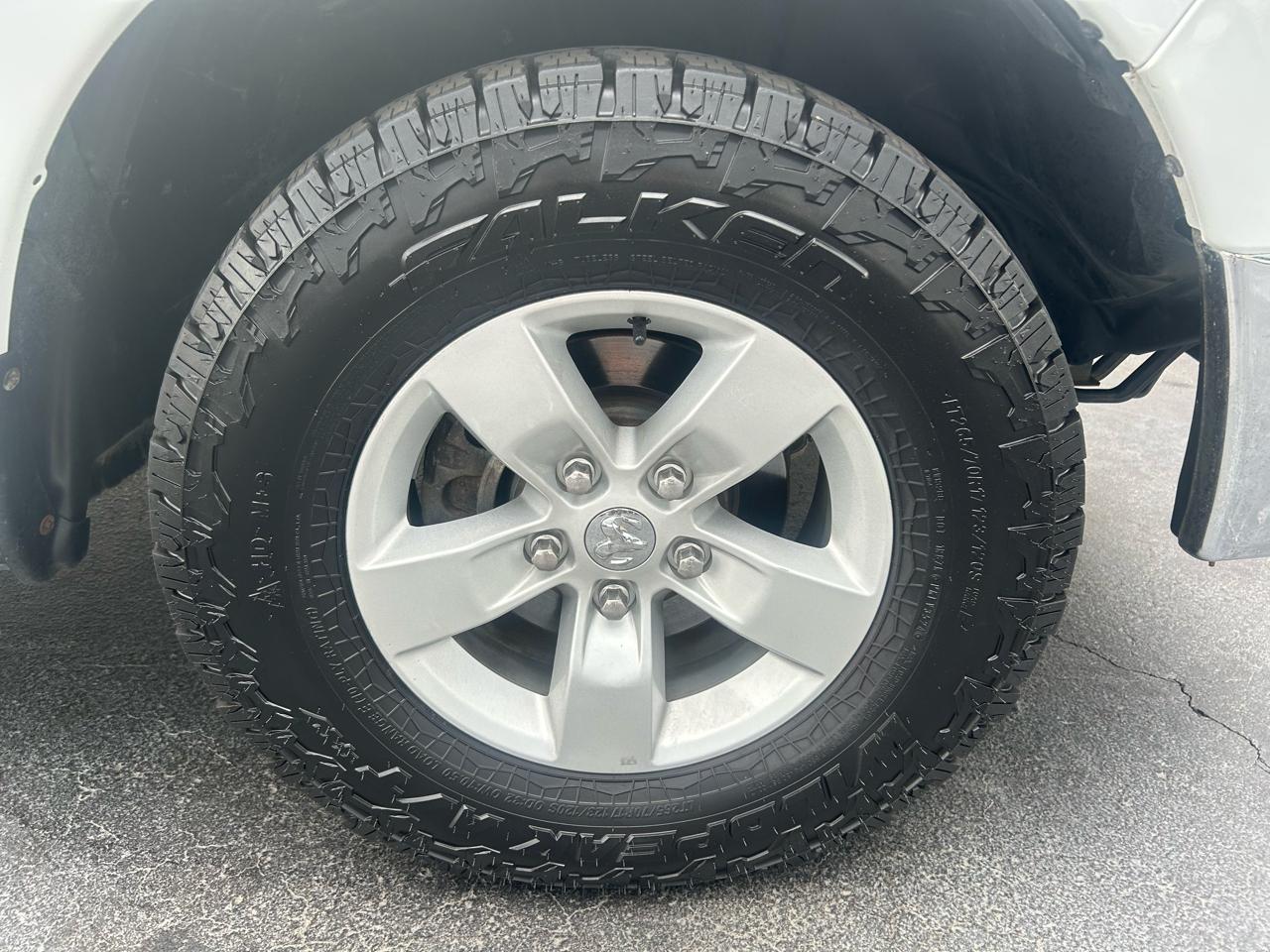 RAM 1500 Classic SLT 4x4 Crew Cab 5'7" Box 2021