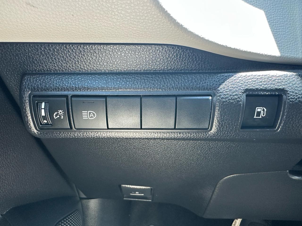 Toyota Corolla Hybrid LE CVT (Natl) 2020