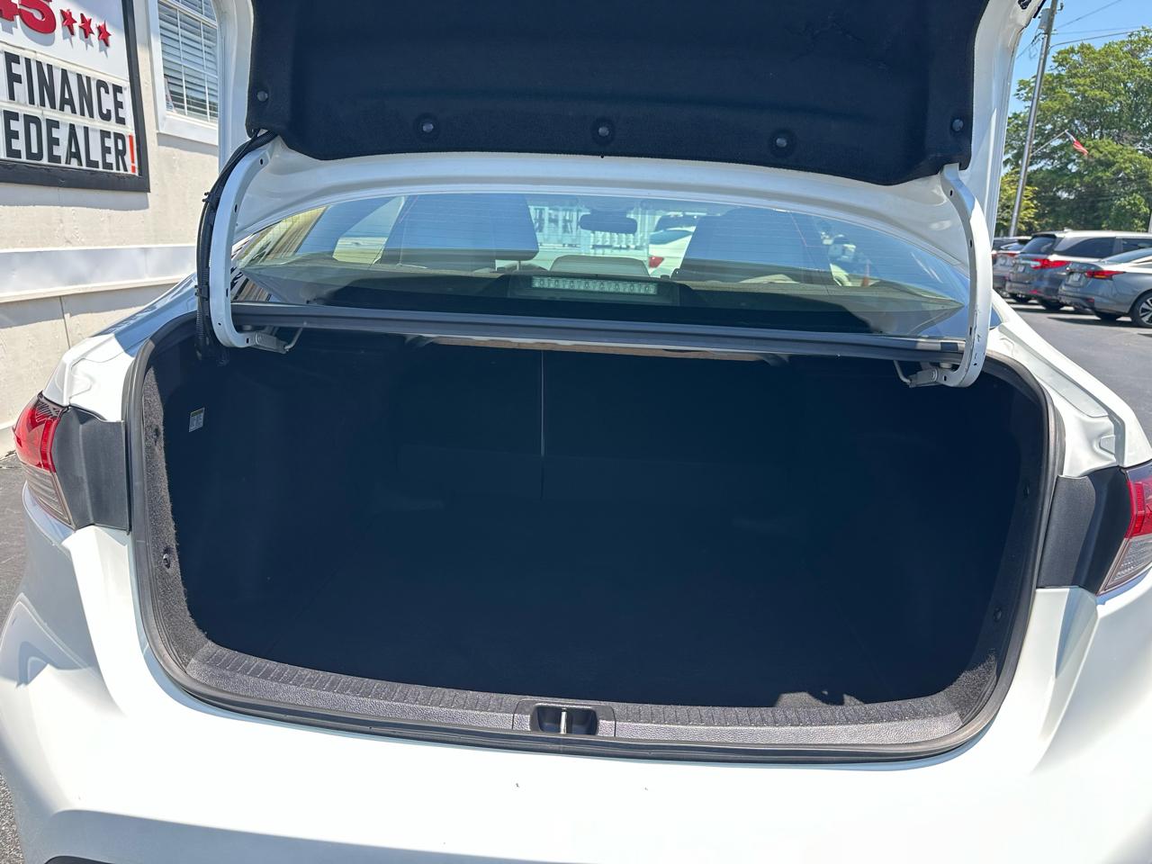 Toyota Corolla Hybrid LE CVT (Natl) 2020