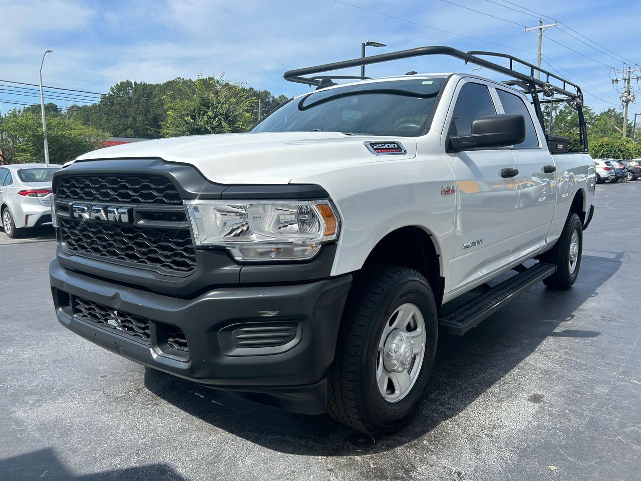 RAM 2500 Tradesman 4x4 Crew Cab 6'4" Box 2022