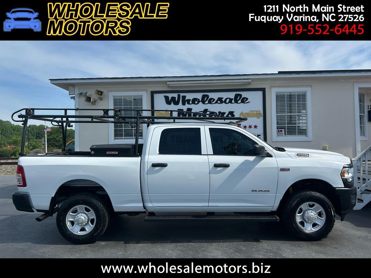 RAM 2500 Tradesman 4x4 Crew Cab 6'4" Box 2022