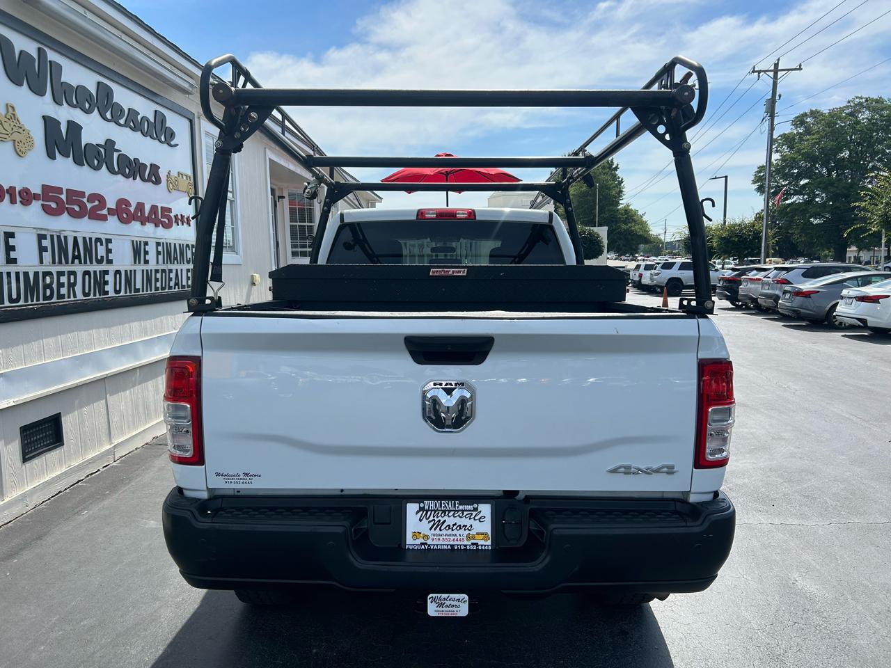 RAM 2500 Tradesman 4x4 Crew Cab 6'4" Box 2022